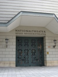 画像ファイル名: b-staatsoper4.jpg